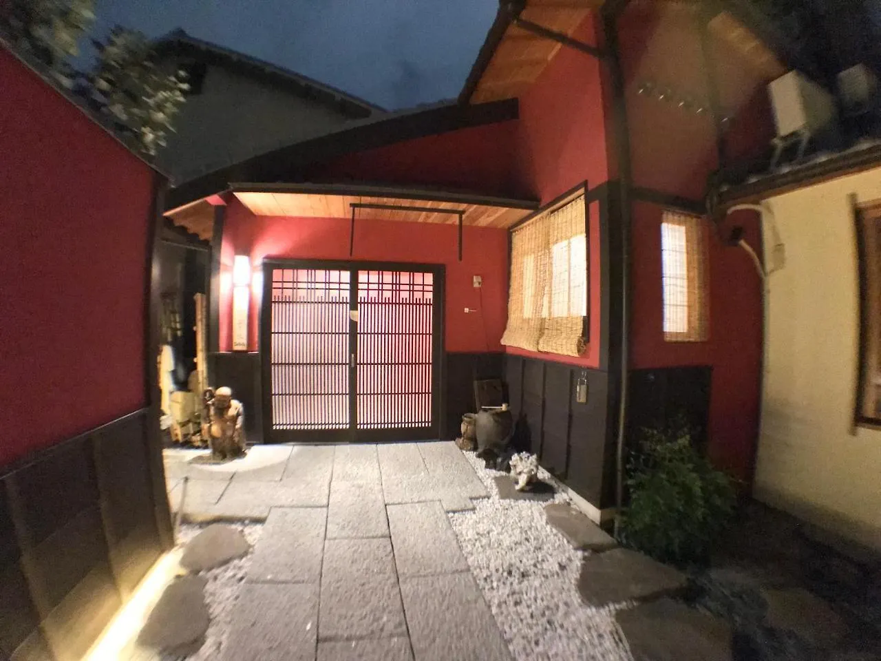 Kyoto Machiya Saikyo-Inn 0*,  Japan