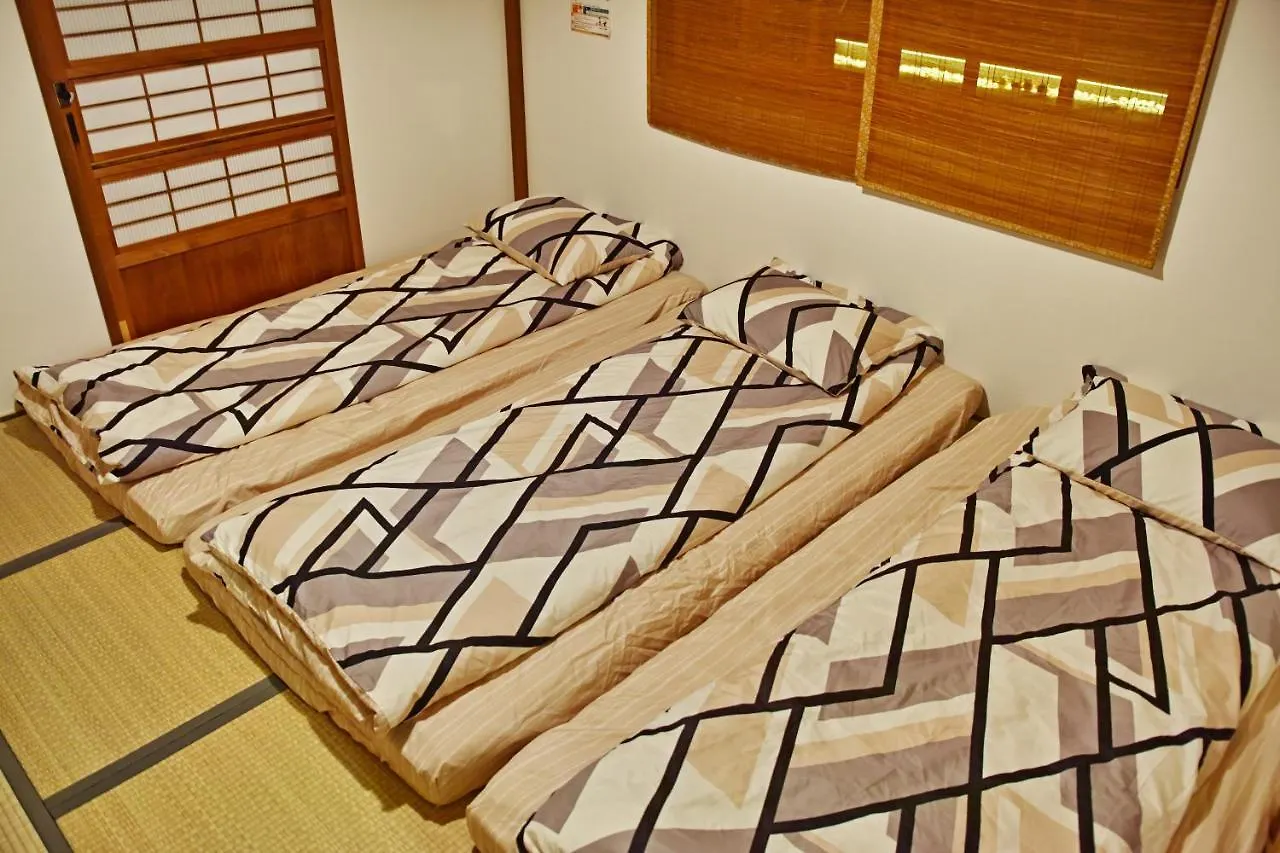 Kyoto Machiya Saikyo-Inn 0*,