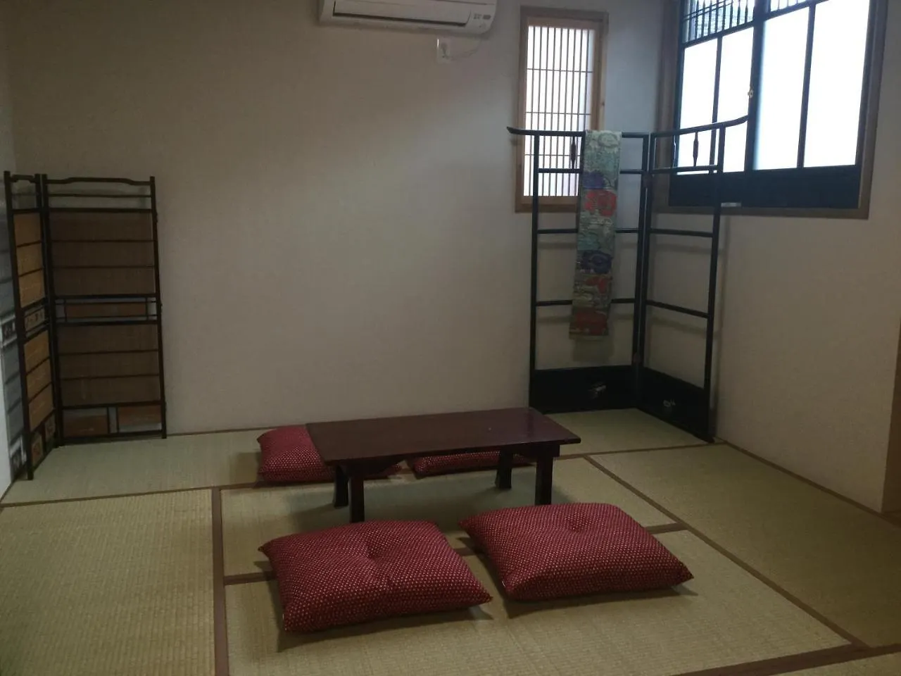 Kyoto Machiya Saikyo-Inn 0*,